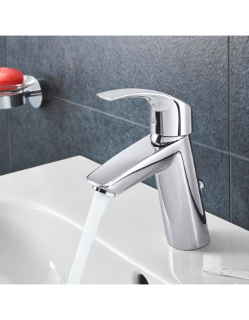 Змішувач для раковини M-розміру Grohe Eurosmart 23322001