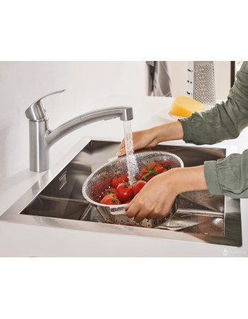 Змішувач для кухні з висувним виливом Grohe Eurosmart 30305000