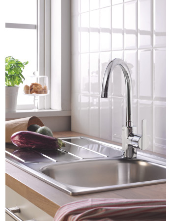 Змішувач для кухні Grohe Feel 32670002