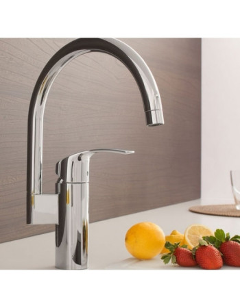 Змішувач для кухні Grohe Eurosmart 33202002